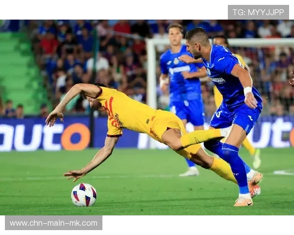 赫塔菲反击选择极为干脆：足球战术的灵活与精妙